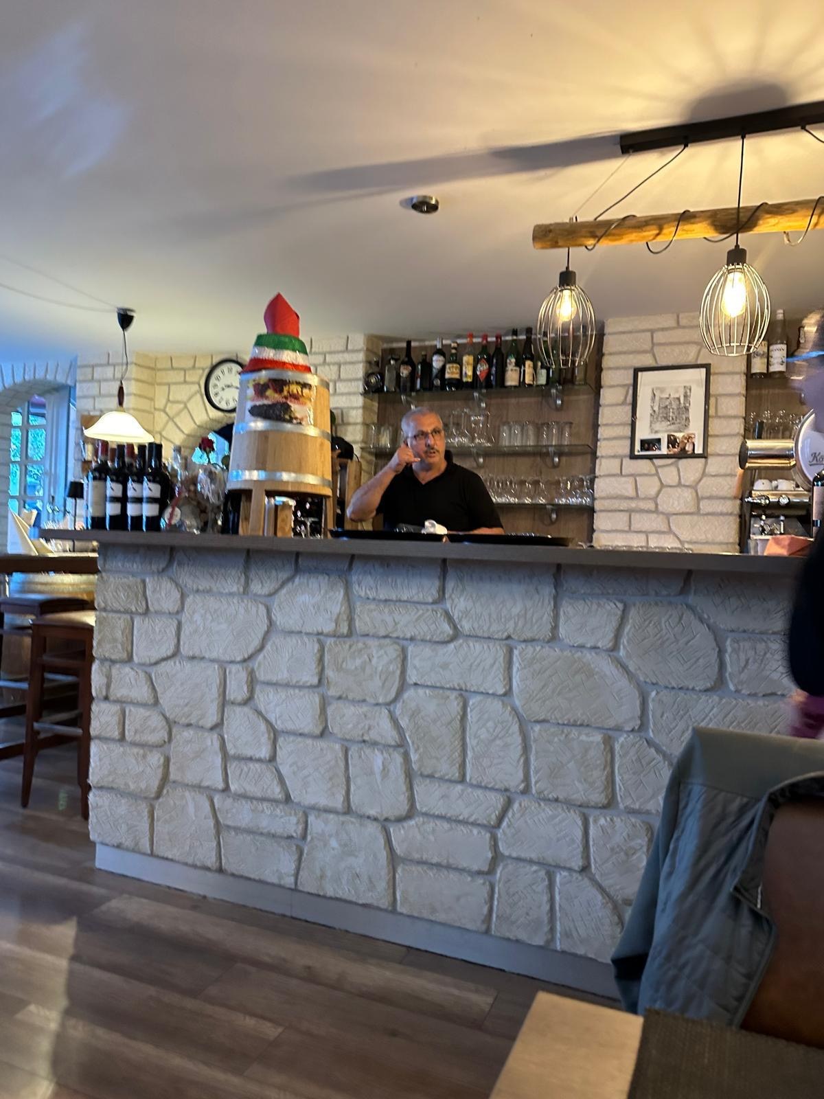 Ein Blick auf die Bar im Ristorante